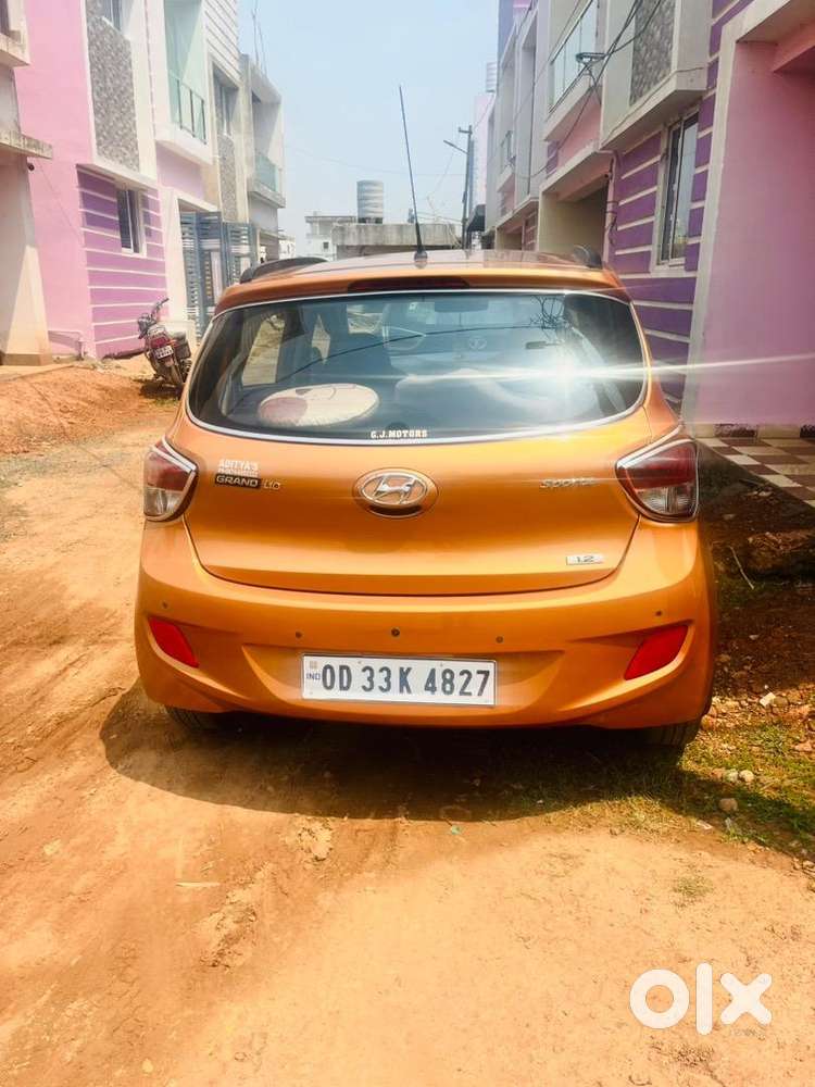 Hyundai Grand I10 2016 Petrol Well Maintained,all 4 New Bridgestone Ty