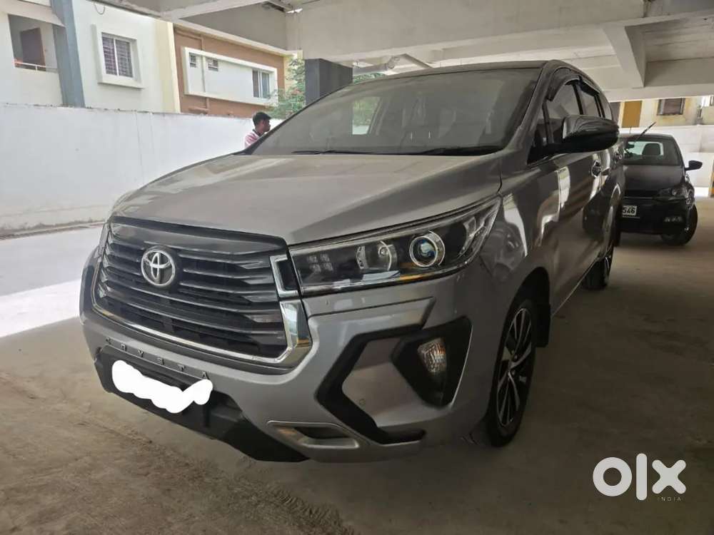 Selling Urgently Innova Crysta Petrol Automatic