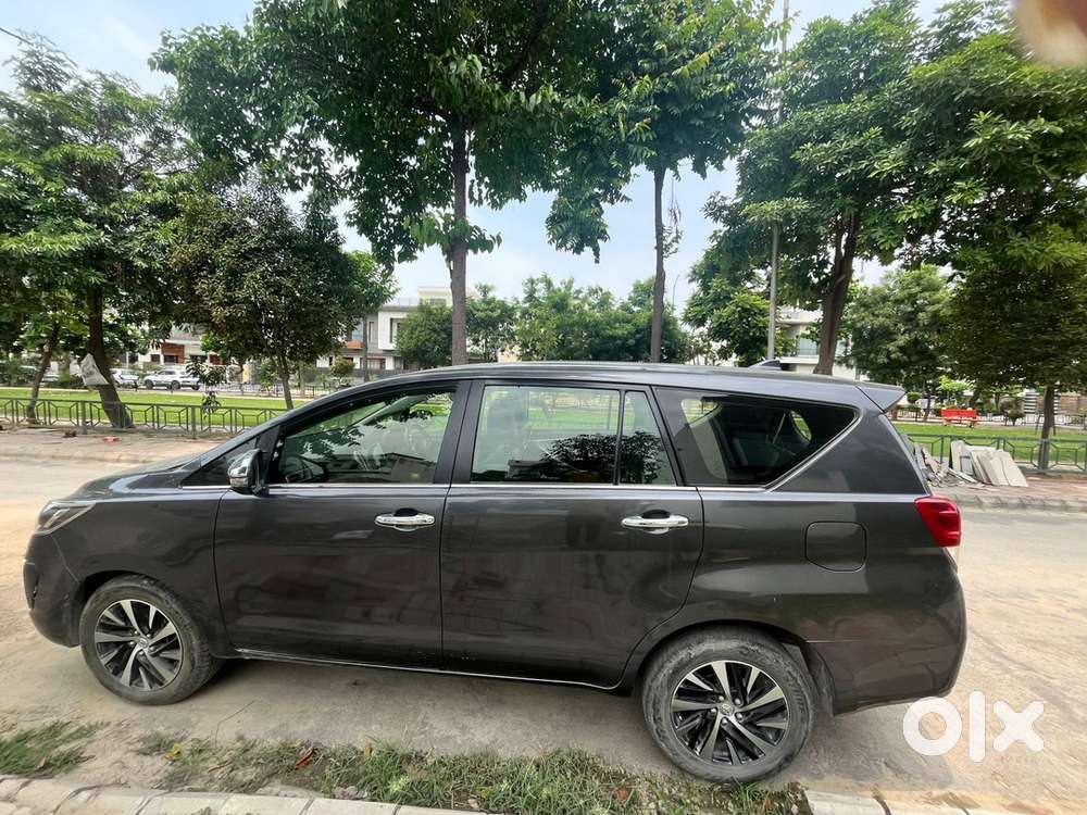 Toyota Innova Crysta 2021 Diesel Manual 128000 Km