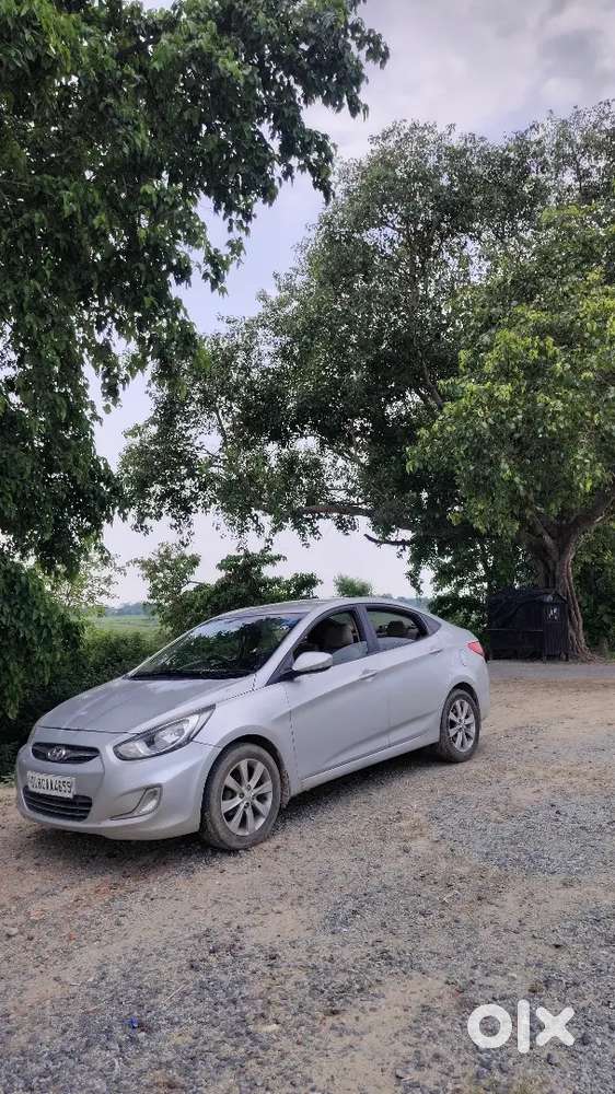 Hyundai Verna 2012