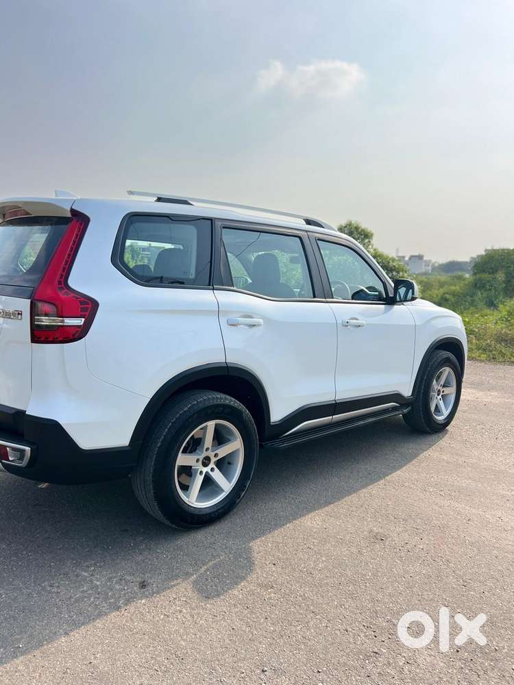Mahindra Scorpio N Z6 Diesel At 2wd 7 Str [2022], 2025, Diesel