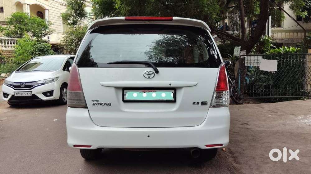 Toyota Innova 2.5 G (diesel) 7 Seater, 2011, Diesel