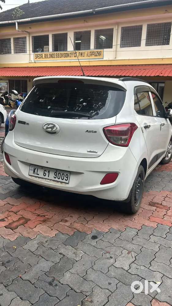 Top Variant. White Color.  No Accident History