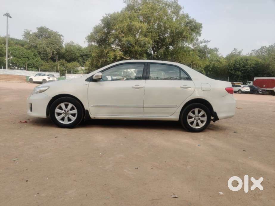 Toyota Corolla Altis Vl, 2013, Cng & Hybrids