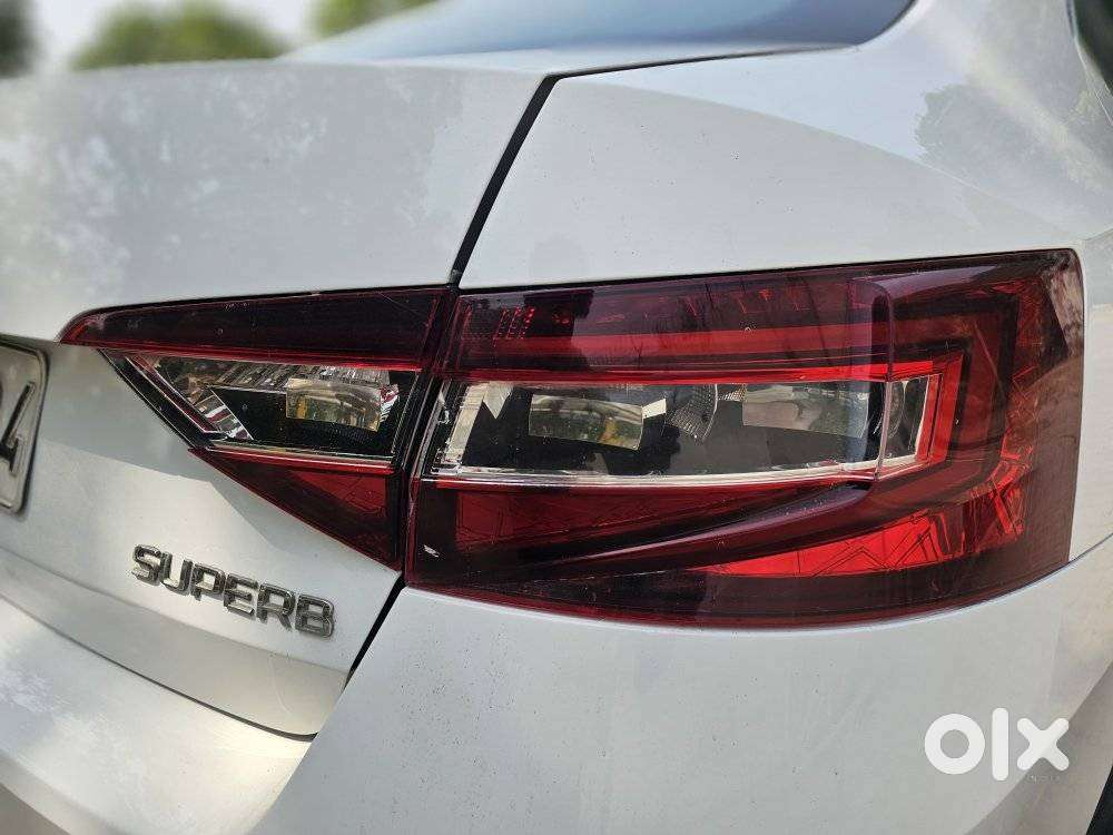 Skoda Superb Style 1.8 Tsi Mt, 2018, Petrol