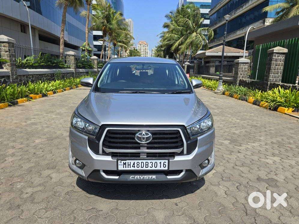 Toyota Innova Crysta 2.4 G Plus Mt 8 Str, 2024, Diesel