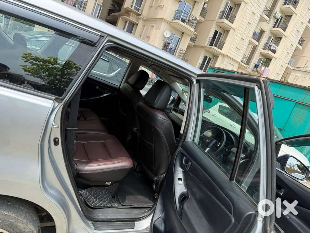 2023 Toyota Innova Crysta
