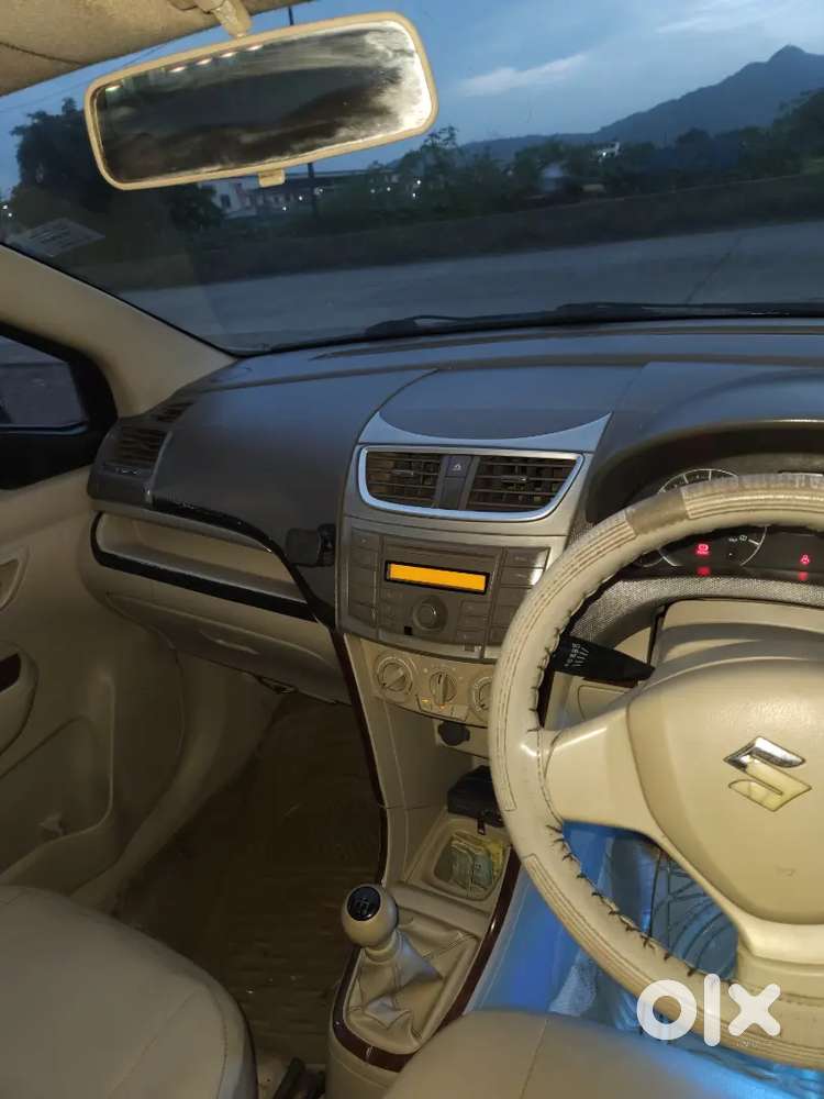 Maruti Suzuki Ertiga 2014 Lxi Cng