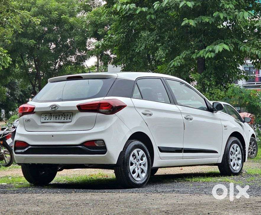 Hyundai I20 Petrol Cvt Magna Executive, 2018, Petrol