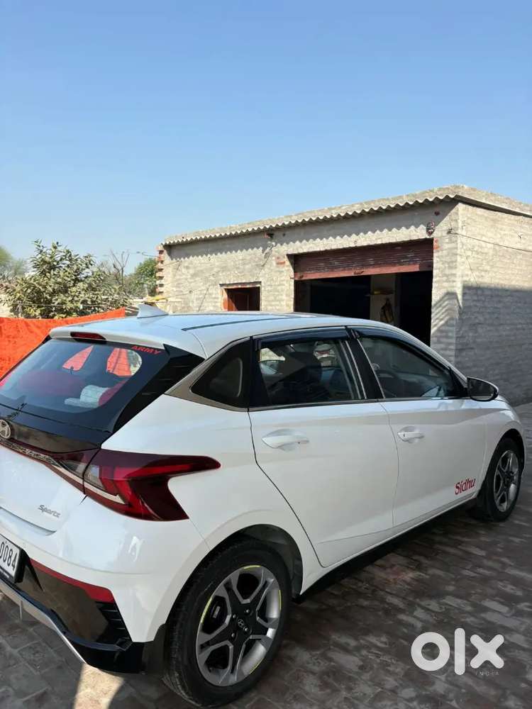 Hyundai New I20 2024 Petrol 17000 Km Driven Vip Number Original Car