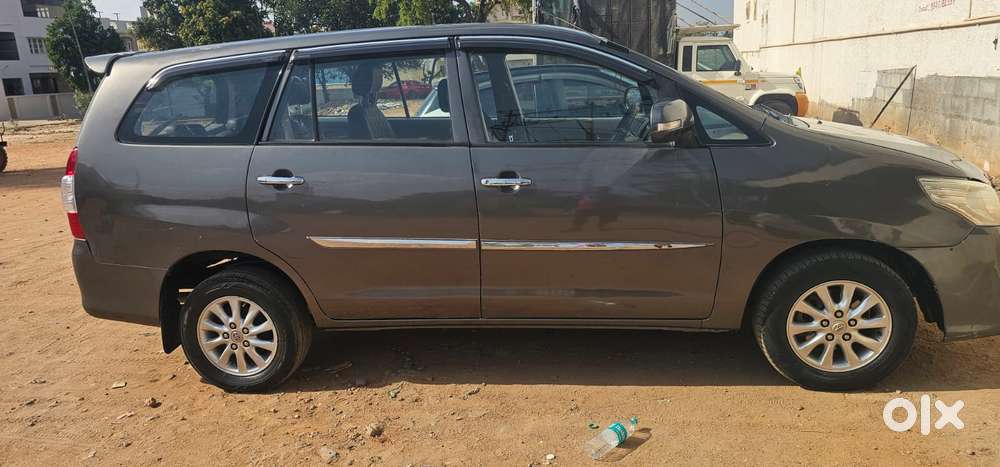 Toyota Innova 2.5 V 7 Str, 2012, Diesel