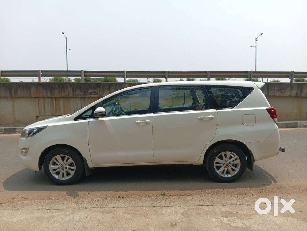 Toyota Innova Crysta 2.4 G Mt 8s, 2018, Diesel