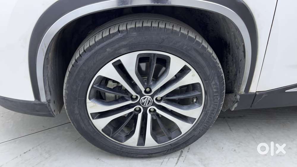 Mg Hector Plus 1.5 Sharp Turbo Cvt 6 Str, 2022, Petrol