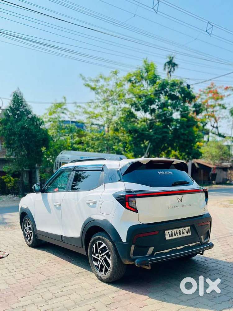 Mahindra Xuv 3xo Ax5 Ds Mt, 2025, Diesel