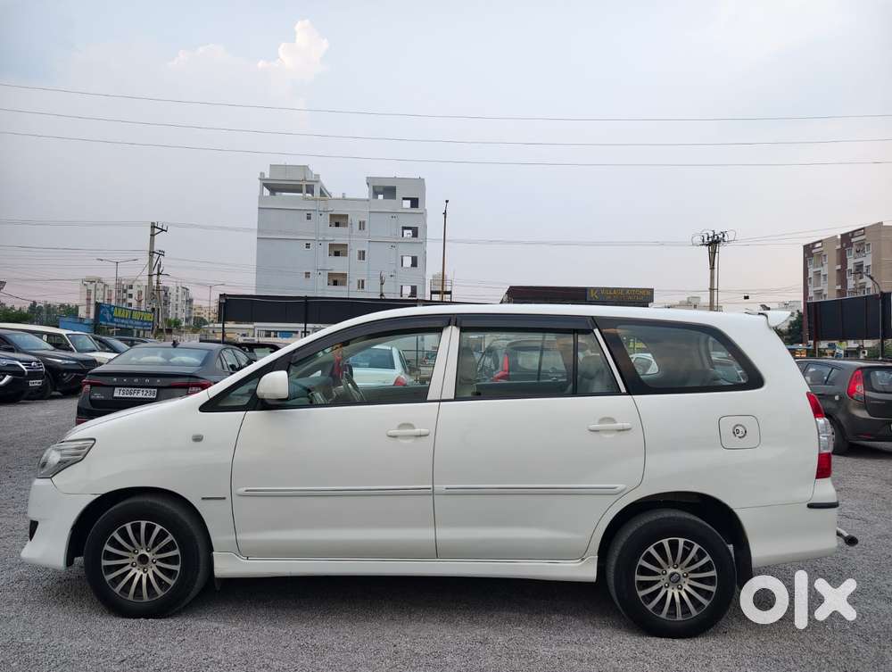 Toyota Innova 2.5 V 7 Str, 2011, Diesel
