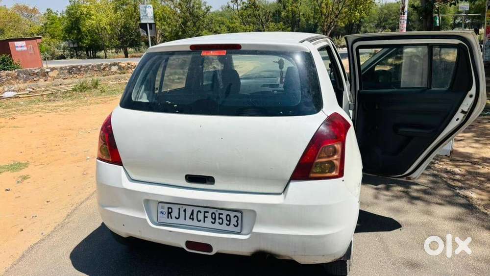 Maruti Suzuki Swift 2009 Diesel 239233 Km Driven