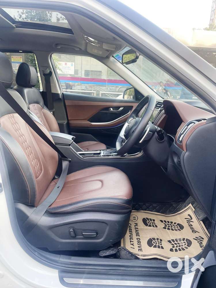 Hyundai Alcazar 1.5 Tdct Signature (o) 7s Petrol, 2023, Petrol