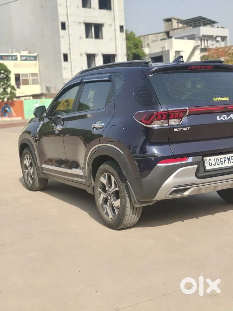 Kia Sonet 2023 Petrol 15300 Km Driven