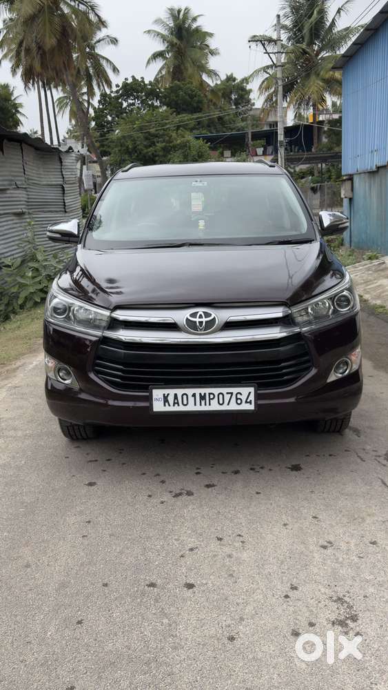 Toyota Innova Crysta 2.8z Automatic, 2016, Diesel