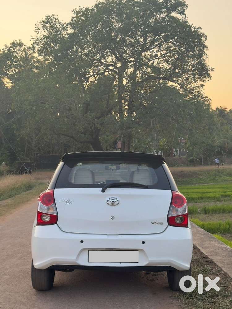 Toyota Etios Liva 2017 Diesel Well Maintained