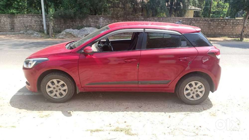 Hyundai I20 Sportz 1.2 Bs-iv, 2017, Petrol