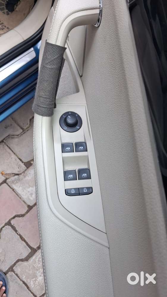 Skoda Superb 2.0 L&k Tsi At, 2022, Petrol