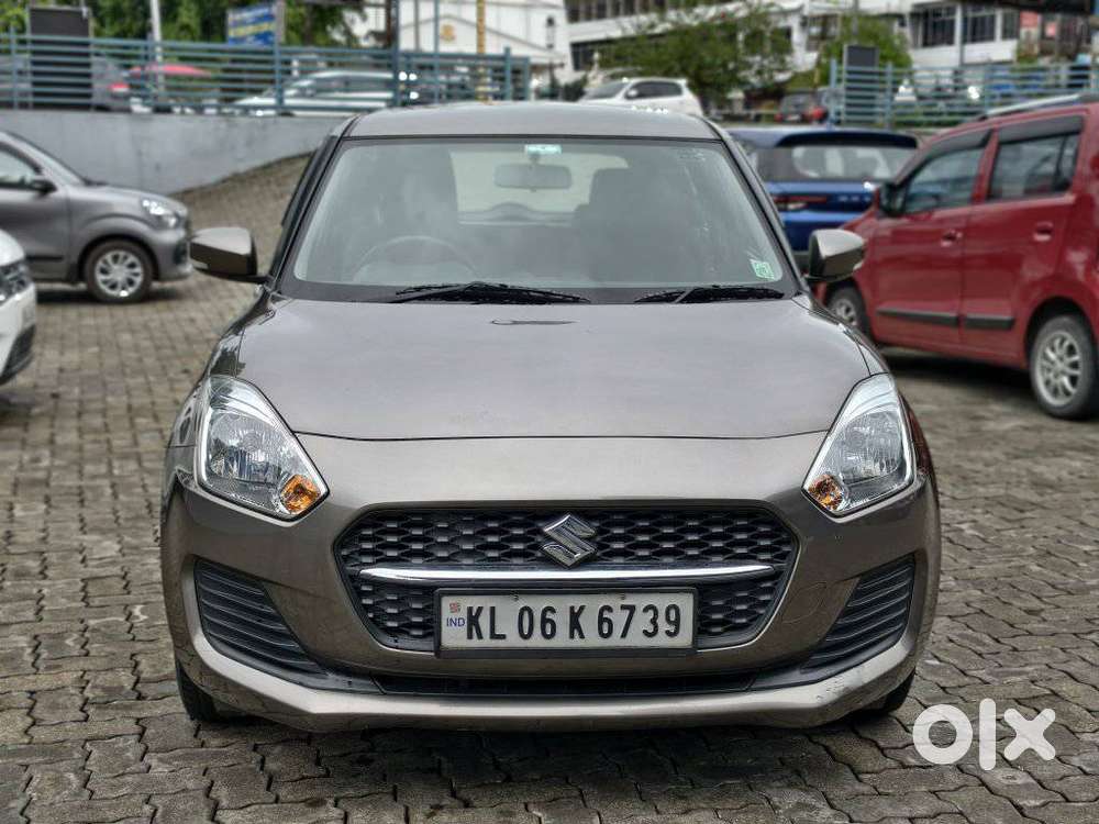Maruti Suzuki Swift Vxi + Manual, 2022, Petrol