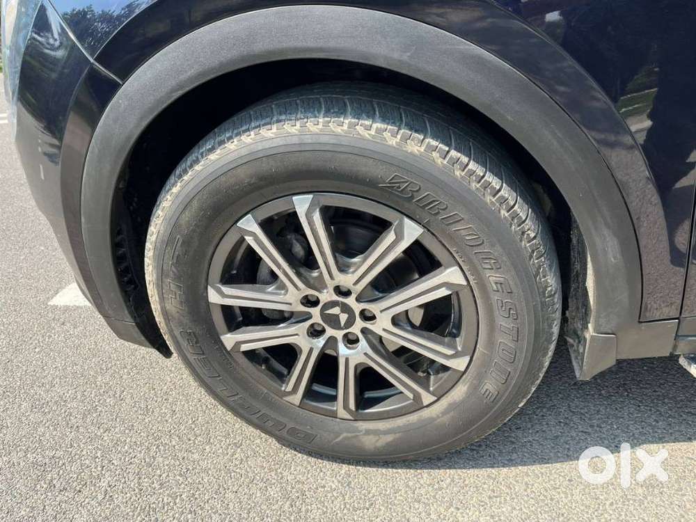 Mahindra Xuv700 2.0 Ax 7 Petrol At Luxury Pack Str, 2024, Petrol