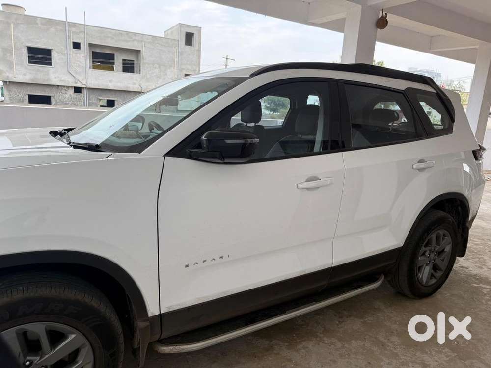 Tata Safari 2025 Diesel 9807 Km Driven