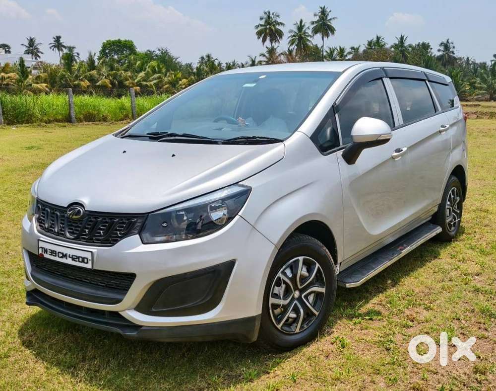 Mahindra Marazzo M4, 2019, Diesel