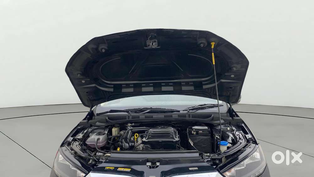 Skoda Slavia 1.0 Ambition Tsi At, 2022, Petrol