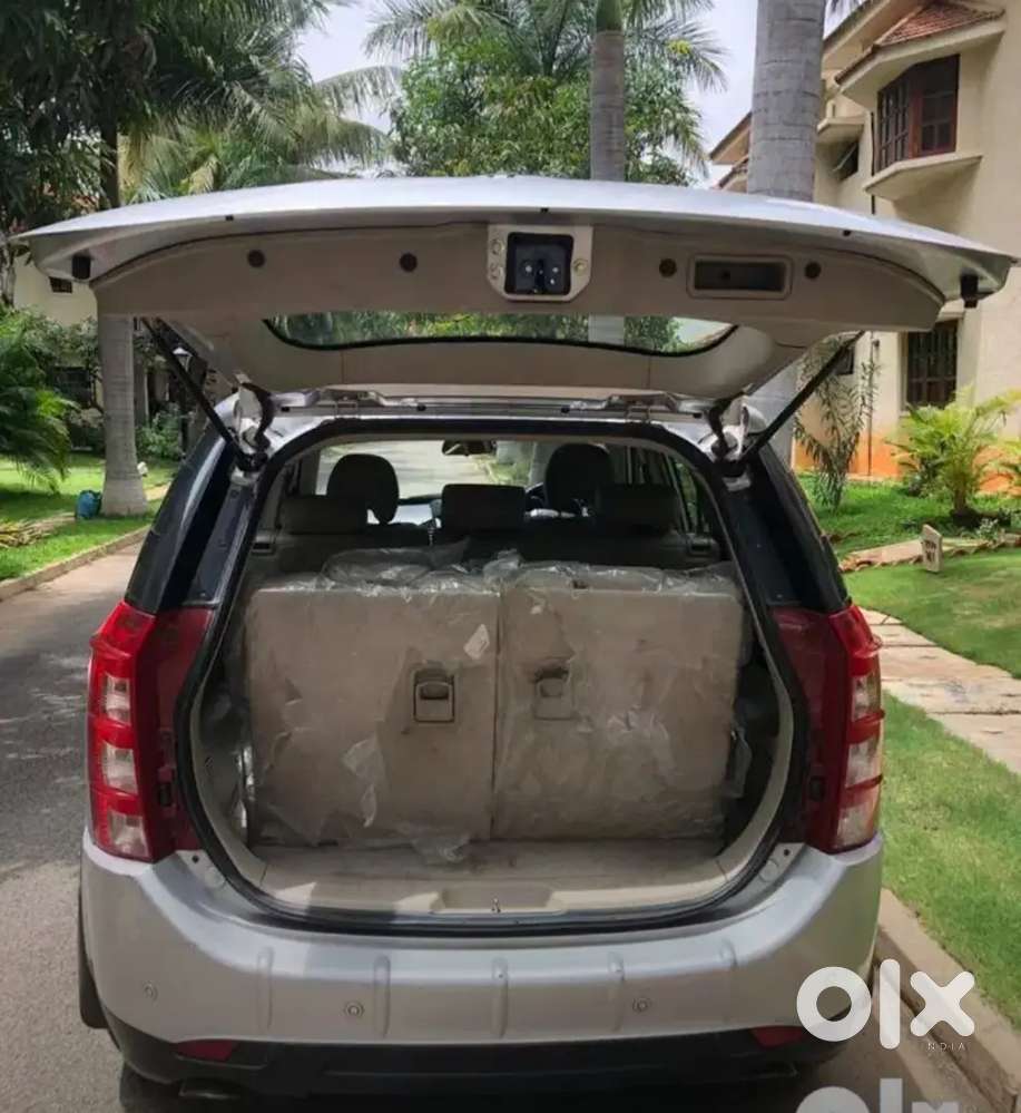 Mahindra Xuv500 Automatic Diesel 98200 Km Driven