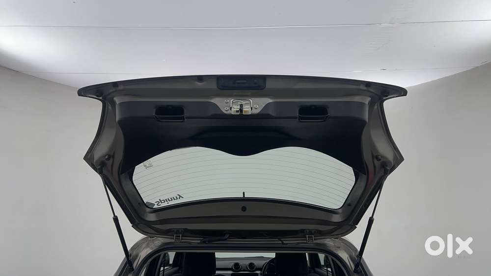 Maruti Suzuki Swift Amt Zxi, 2018, Petrol