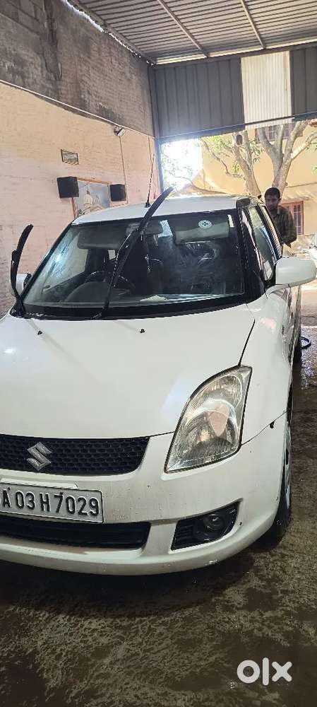 Maruti Suzuki Swift 2010