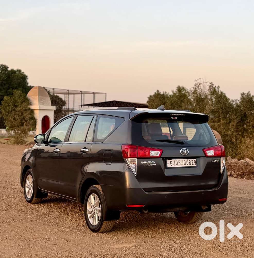 Toyota Innova Crysta 2.4 Vx Mt 8s, 2016, Diesel