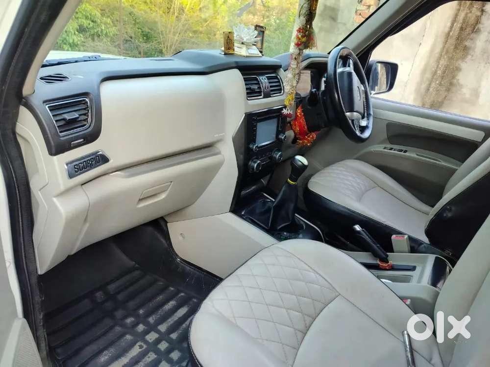 Mahindra Scorpio 2016 Diesel 80000 Km Driven