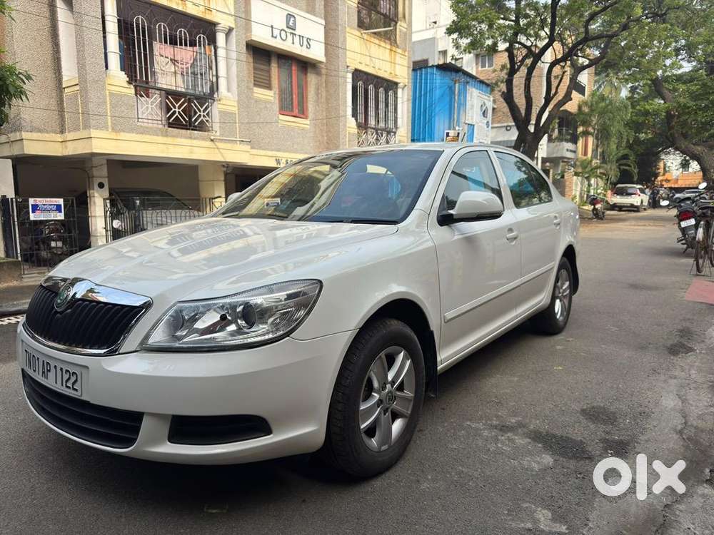 Skoda Laura 2011 Petrol 49000 Km Driven