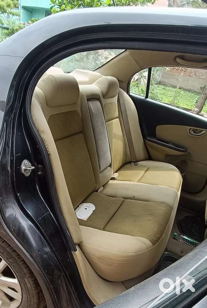 Amaze Diesel New Condition Child Ac New Tayer Insurance Velid 2key ..