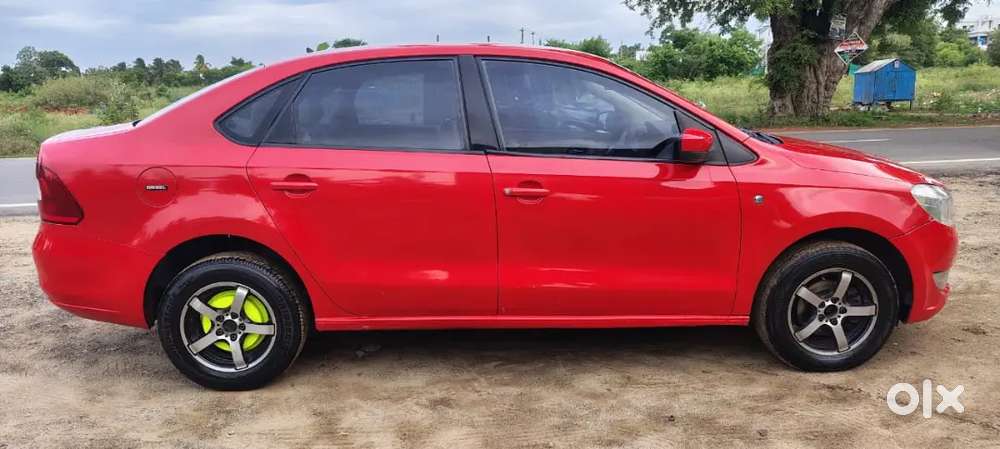 Skoda Rapid Ambition 2012