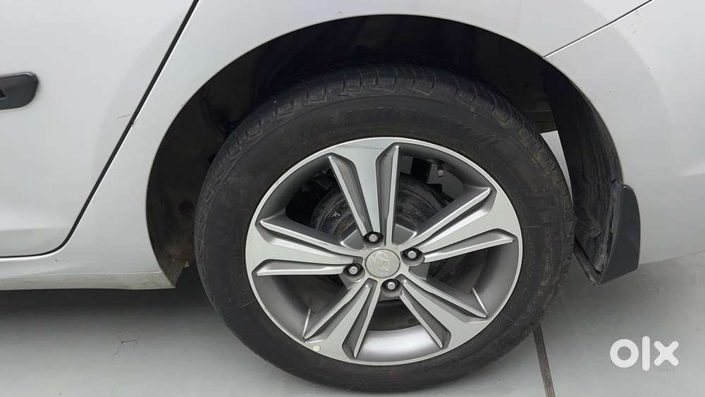 Hyundai Verna [ ] Fluidic 4s 1.6 Crdi Sx (o) At, 2018, Petrol