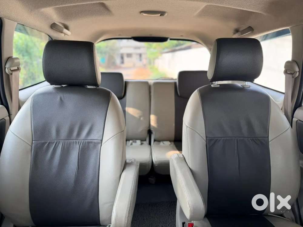Toyota Innova 2.5 Zx Diesel 7 Seater Bsiii, 2013, Diesel