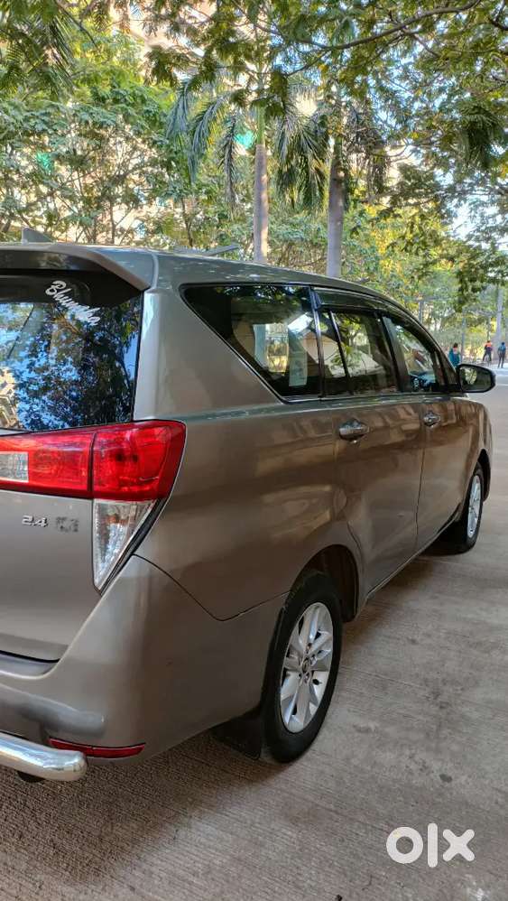 Toyota Innova Crysta 2018 Diesel 120000 Km Driven