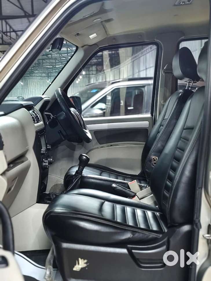 Mahindra Scorpio S10, 2015, Diesel