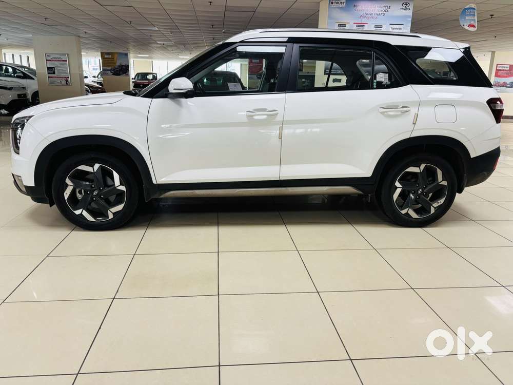 Hyundai Alcazar Signature, 2021, Petrol