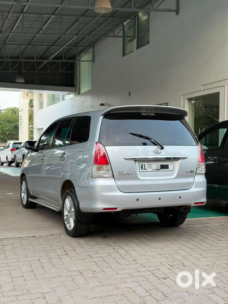 Toyota Innova 2010 Diesel 85500 Km Driven