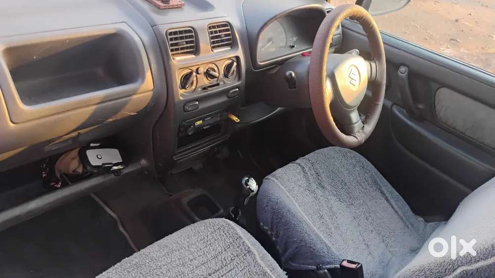 46 Ki Lpg Me 20 Km चलती है। फुल सर्विस, Base Tube , Central Locking।