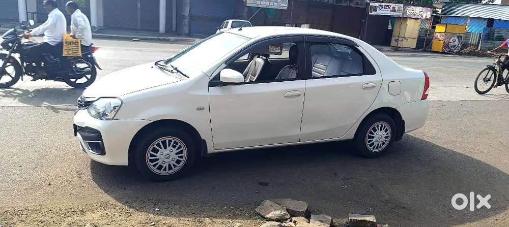 Toyota Etois Gd 2018