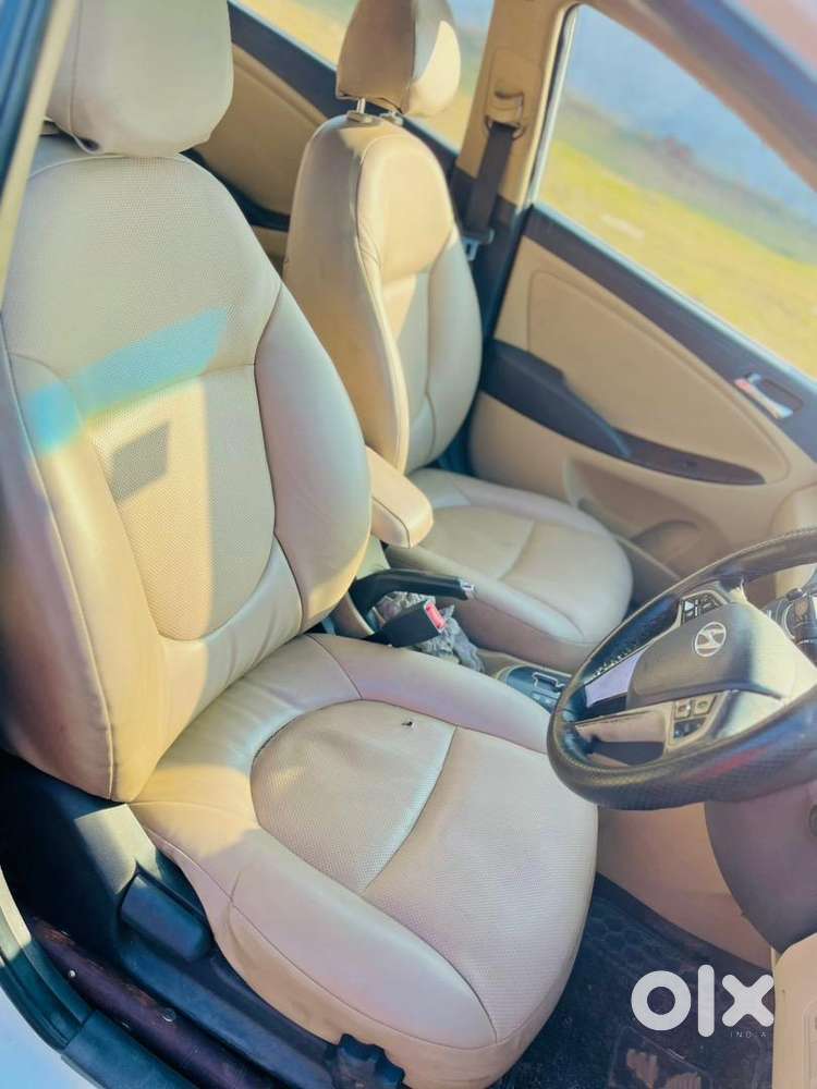 Hyundai Verna 2013 Diesel 128000 Km Driven