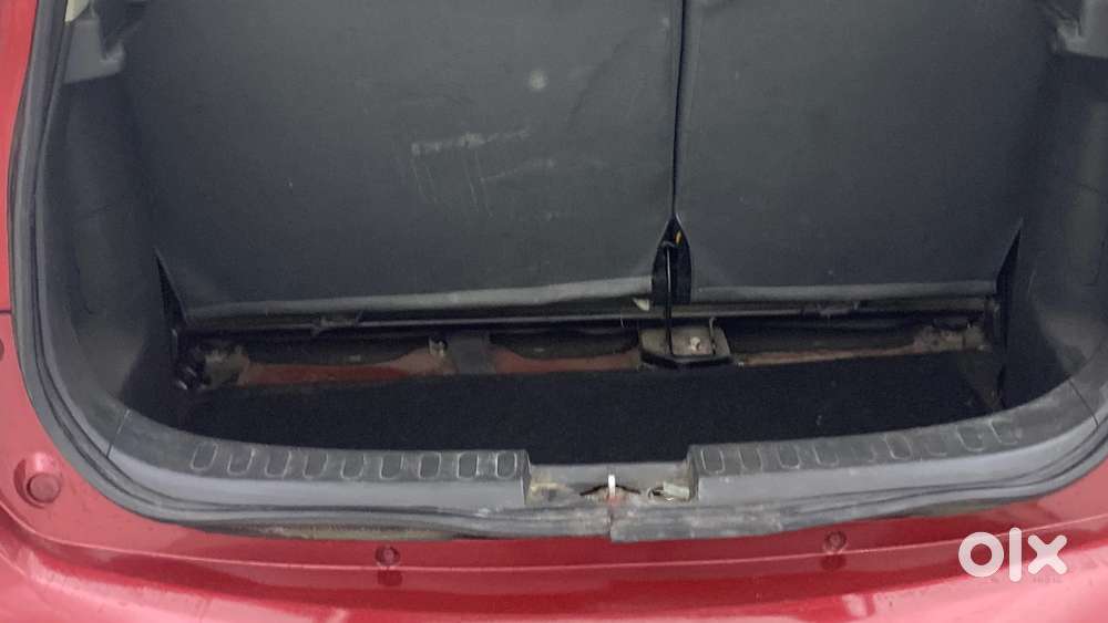 Maruti Suzuki Ritz Vxi, 2014, Petrol