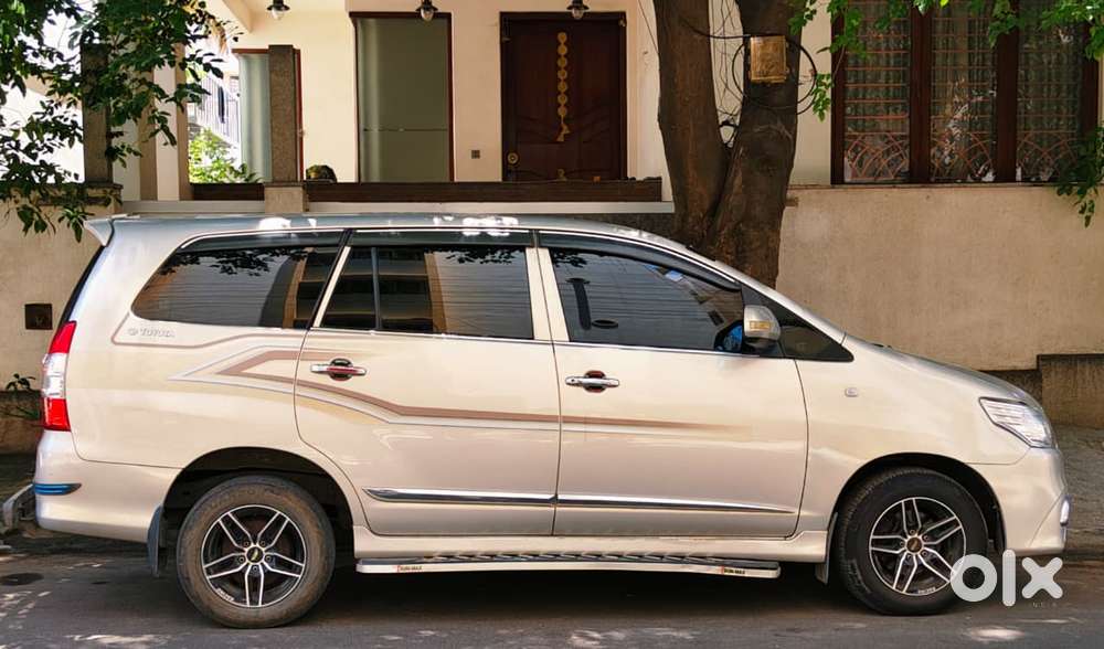 Toyota Innova 2.5 G (diesel) 8 Seater, 2015, Diesel